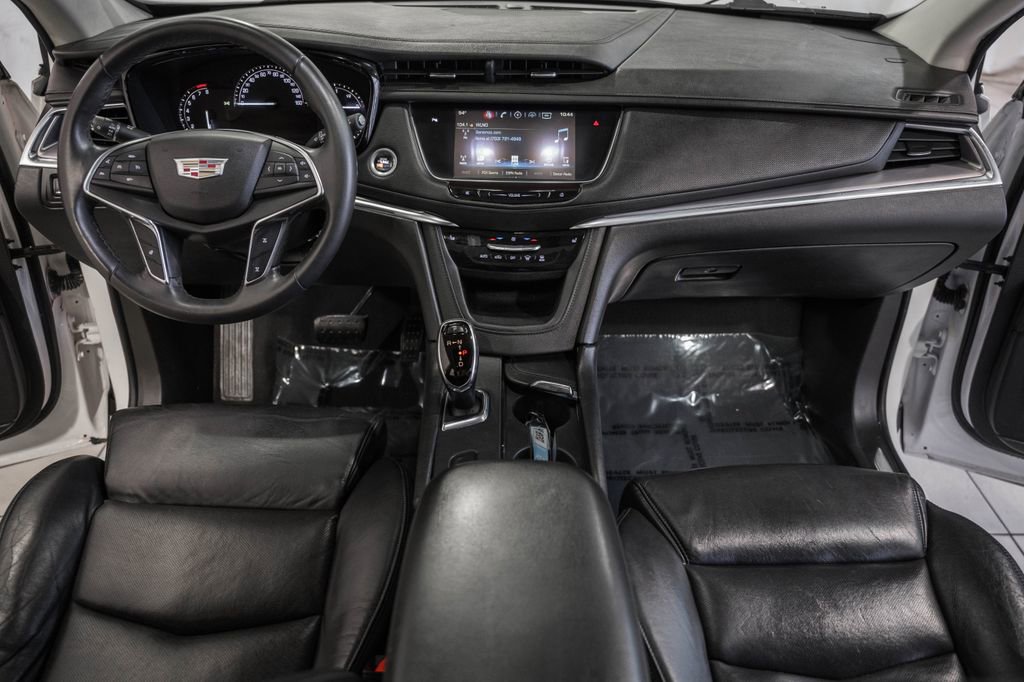Used 2017 Cadillac XT5 Luxury image 25