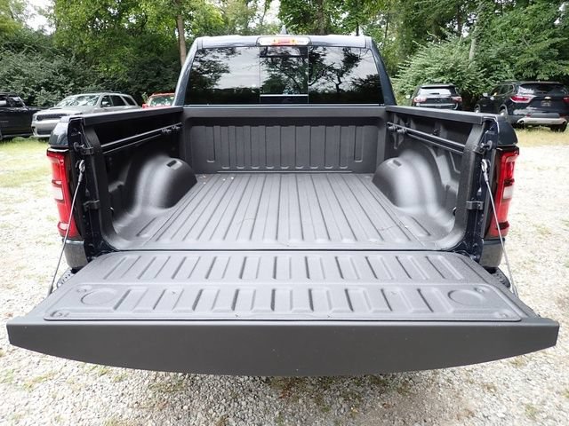 New 2027 RAM 1500 4x4 Crew Cab image 7