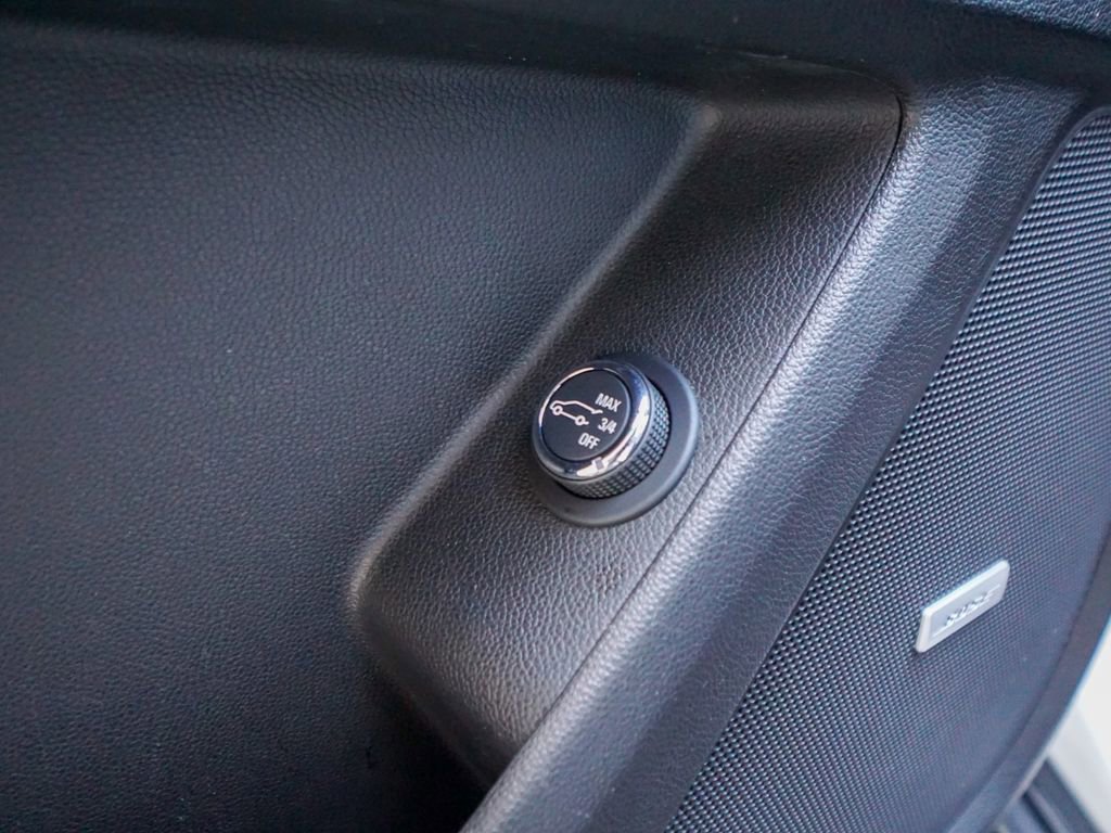 Used 2019 Chevrolet Traverse Premier w/ Redline Edition image 17