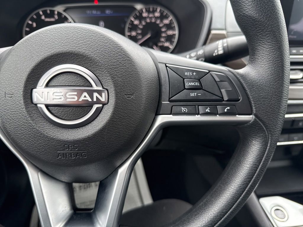 Used 2024 Nissan Altima 2.5 SV image 31