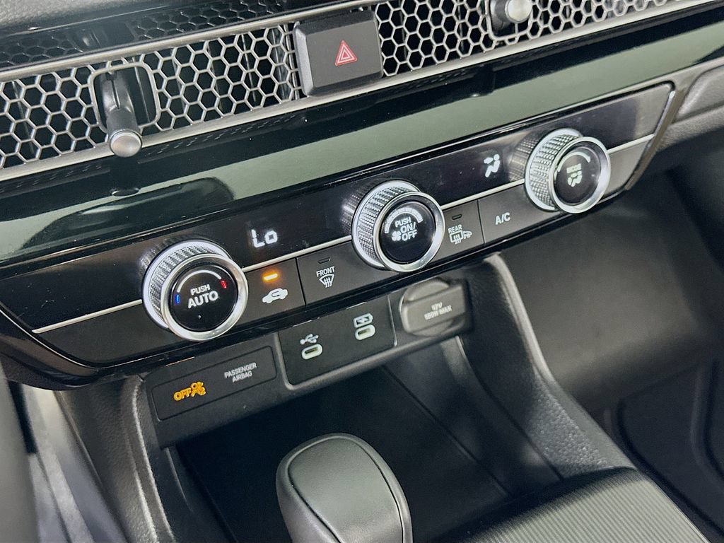 Used 2025 Honda Civic Sport image 25