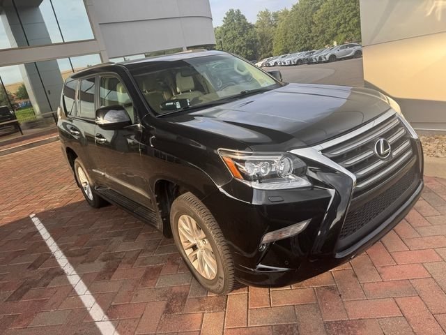 Used 2017 Lexus GX 460 Premium AWD/4WD image 3