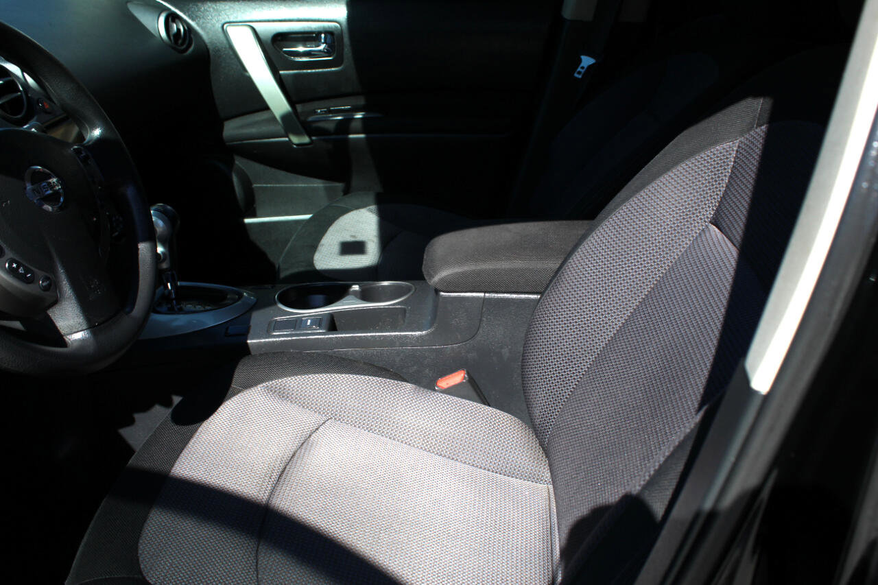 Used 2012 Nissan Rogue SV image 15