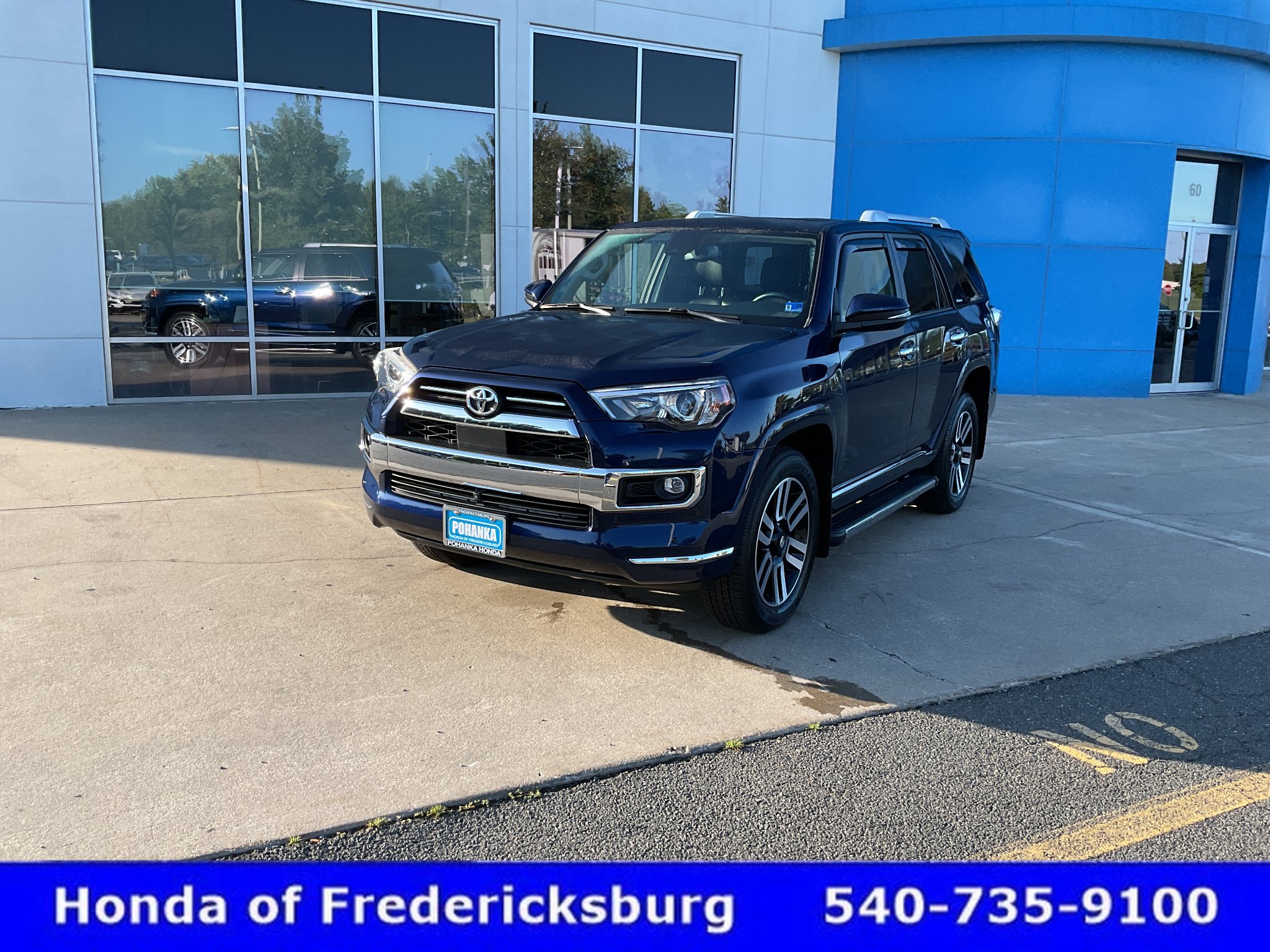 Used 2023 Toyota 4Runner Limited AWD/4WD image 2