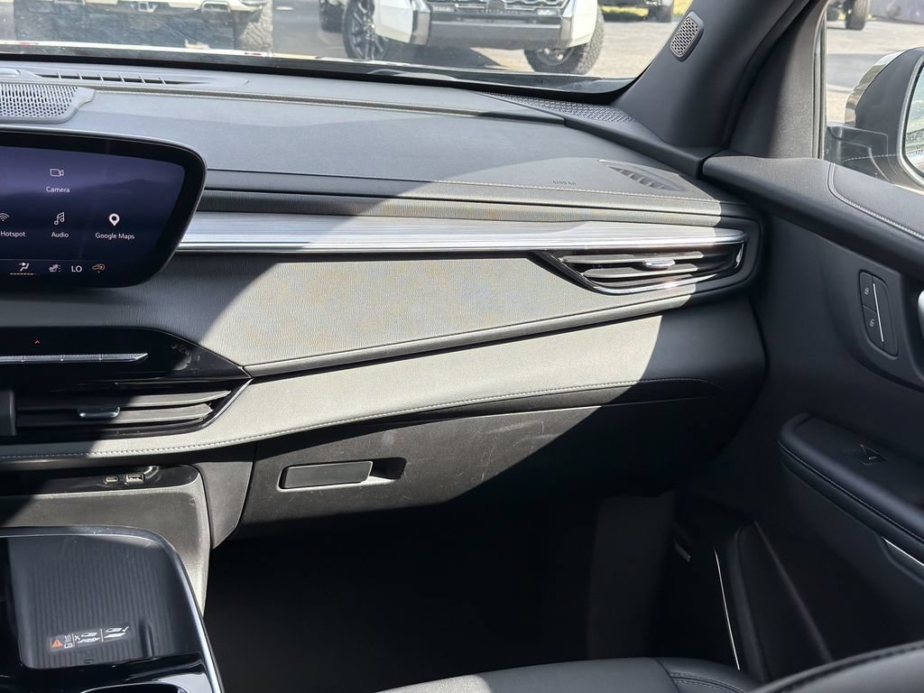 Used 2025 Buick Enclave Preferred FWD image 18