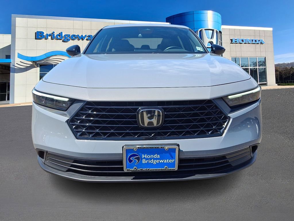 Used 2023 Honda Accord Sport image 2
