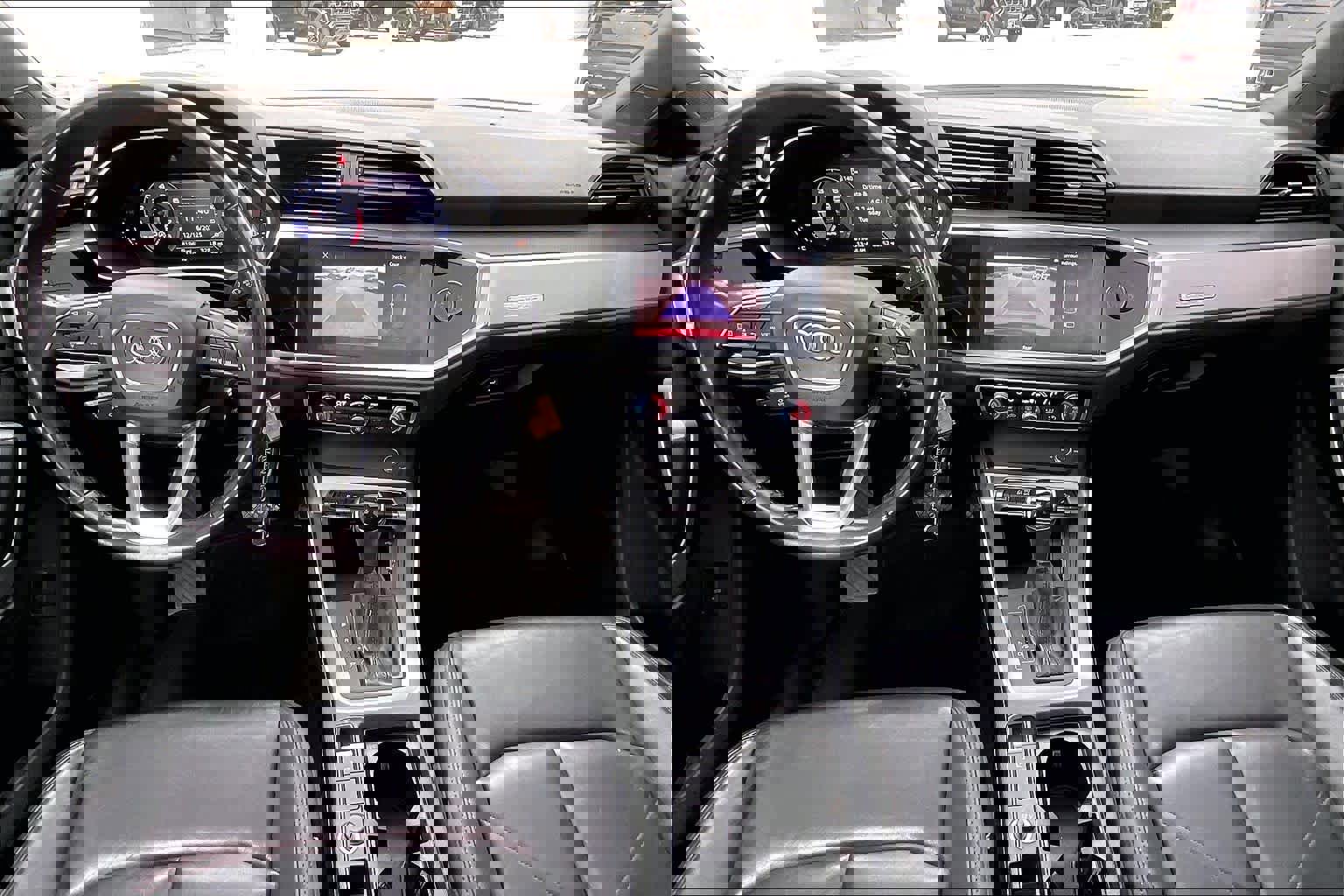 Used 2019 Audi Q3 2.0T Premium image 13