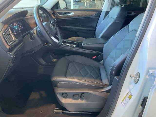 Used 2024 Volkswagen Atlas SE image 4