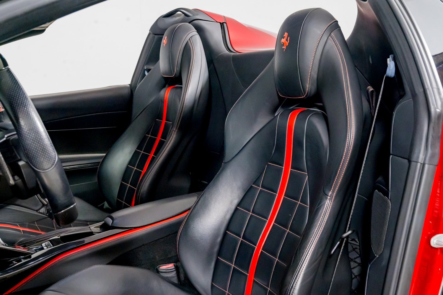 Used 2021 Ferrari 812 GTS image 35