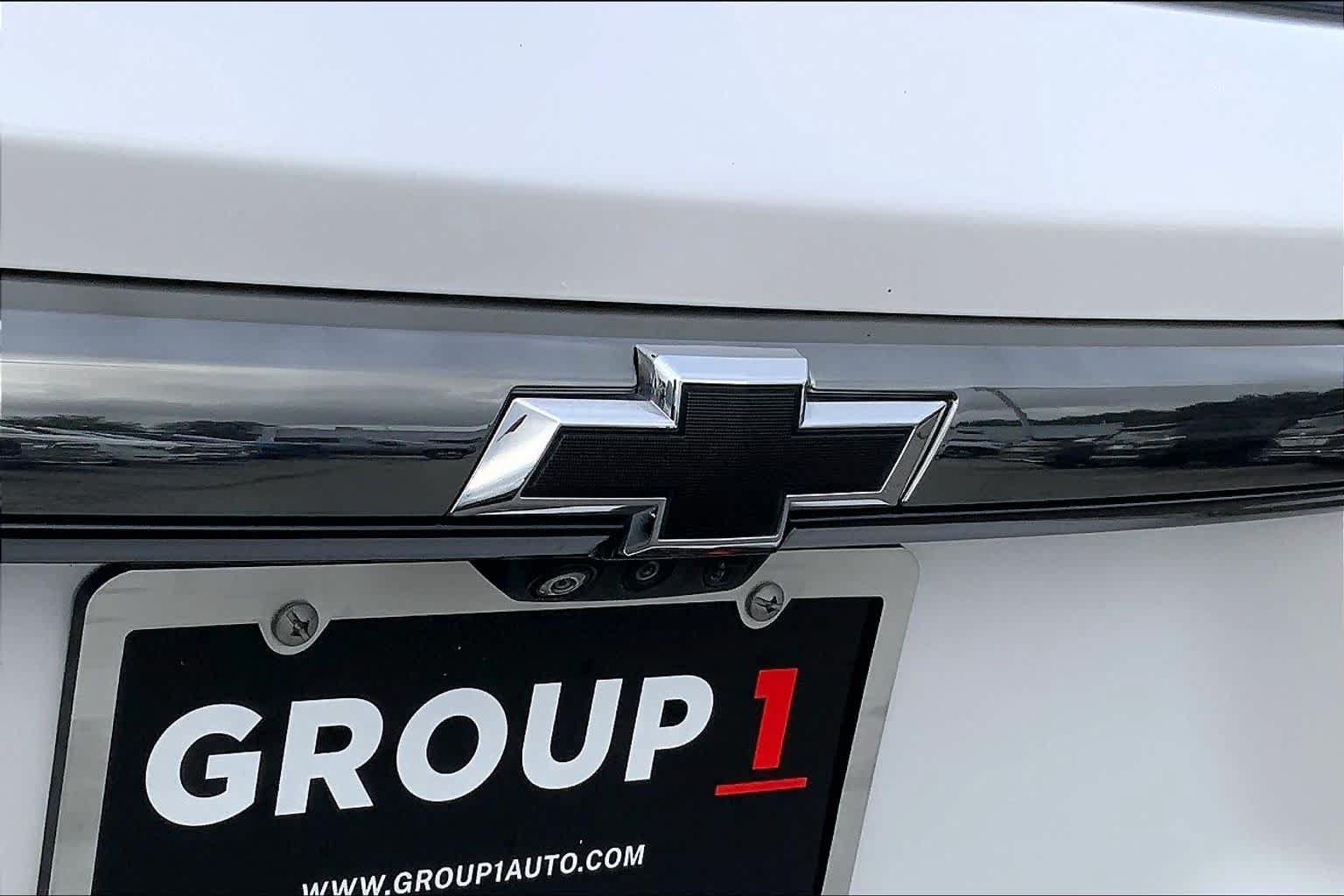 Used 2023 Chevrolet Traverse RS FWD image 10