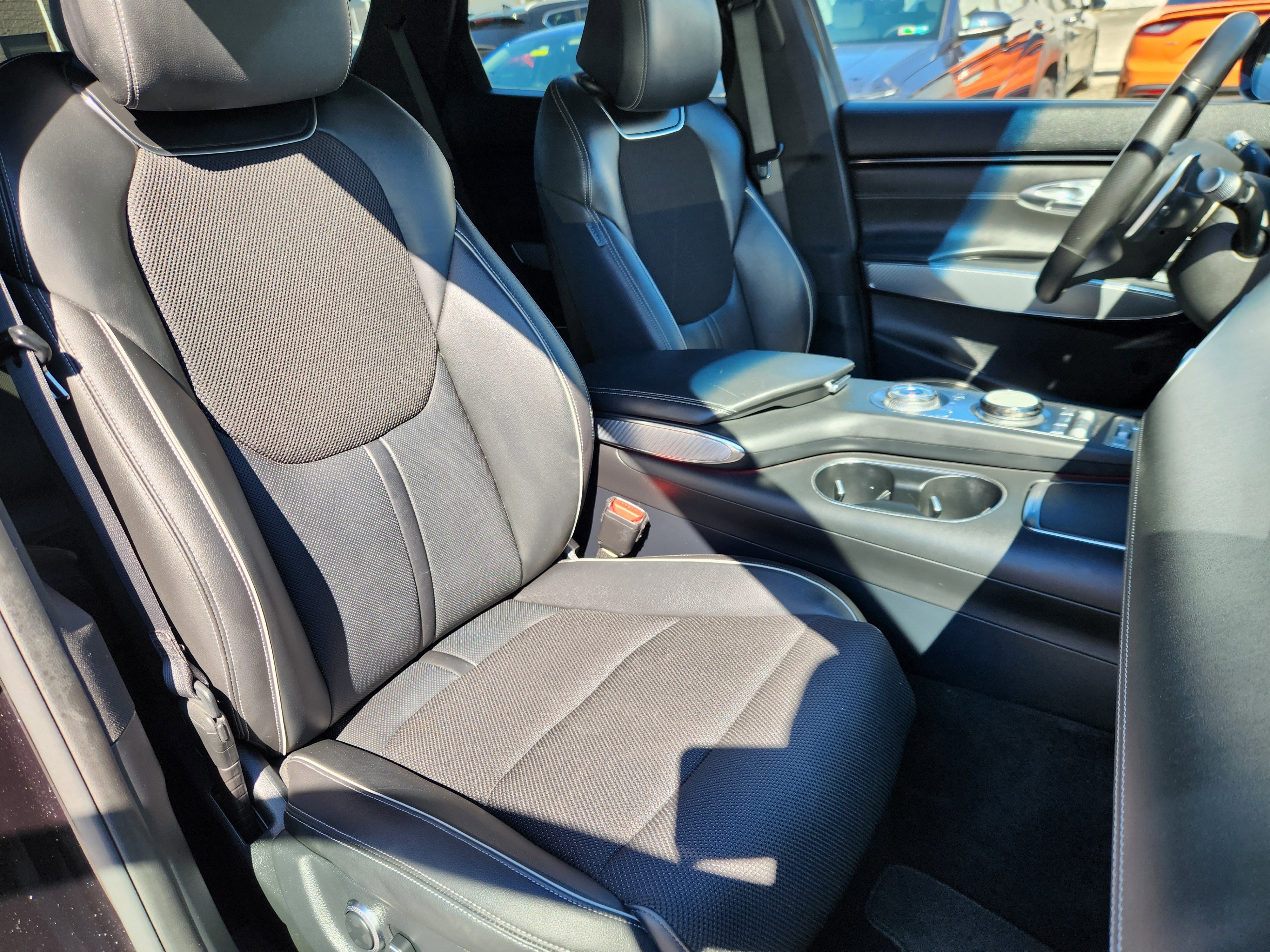 Used 2024 Genesis GV70 3.5T Sport image 15