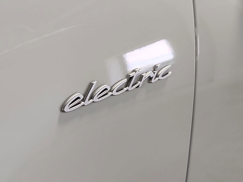 New 2026 Porsche Macan 4 Electric AWD/4WD image 28