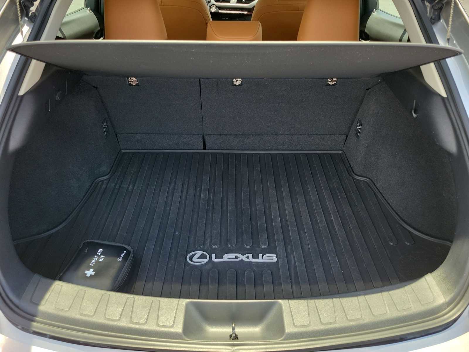 Used 2021 Lexus UX 200 w/ Accessory Package (Z1) FWD image 29