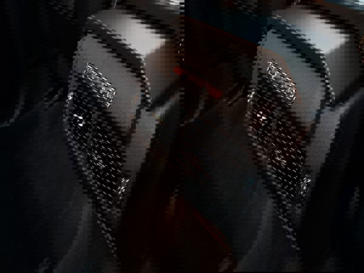 Used 2017 Land Rover Range Rover Evoque HSE Dynamic image 35