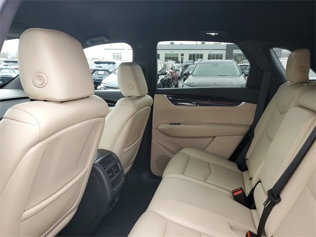 Used 2018 Cadillac XT5 FWD image 9