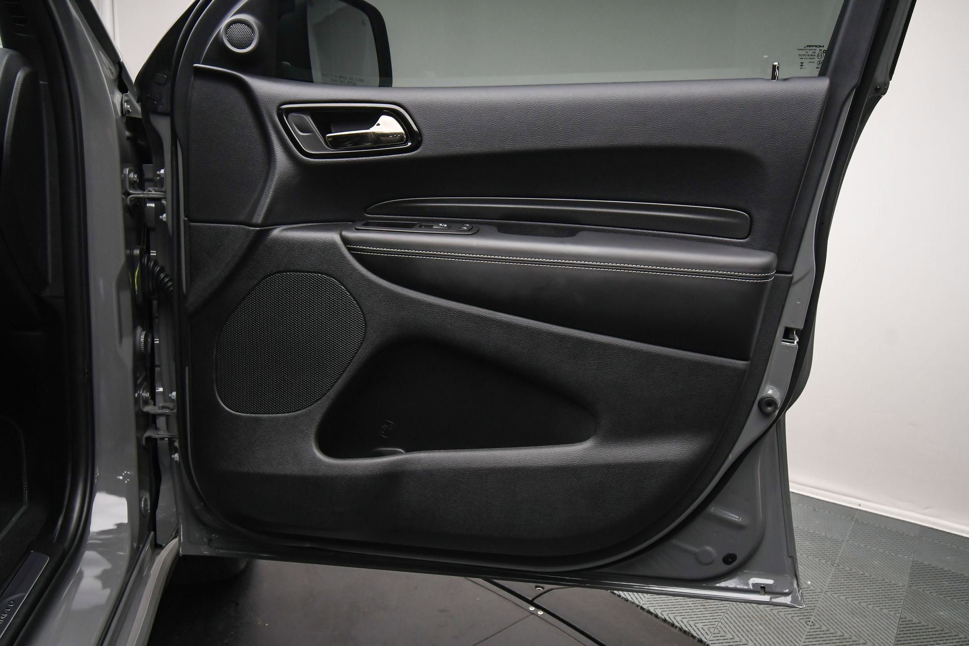 Used 2025 Dodge Durango SRT Hellcat w/ Black Package image 46