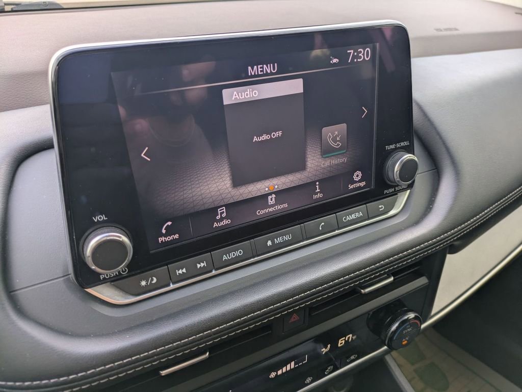 Used 2023 Nissan Rogue SV FWD image 21