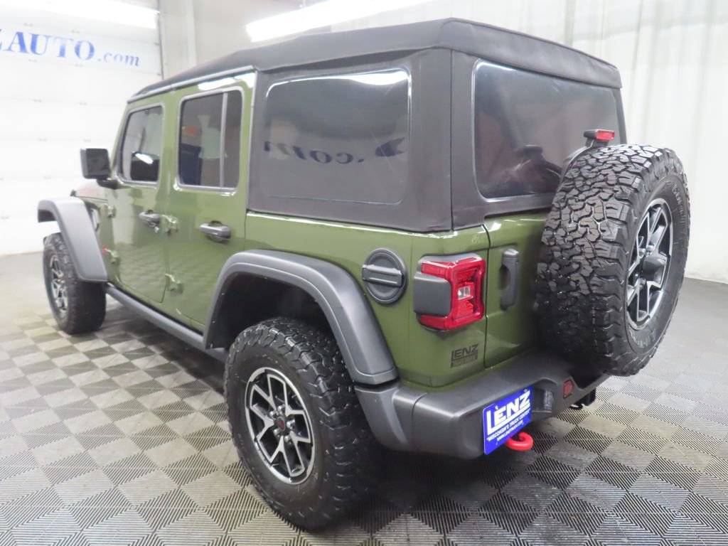 Used 2024 Jeep Wrangler Unlimited Rubicon w/ Technology Group AWD/4WD image 5