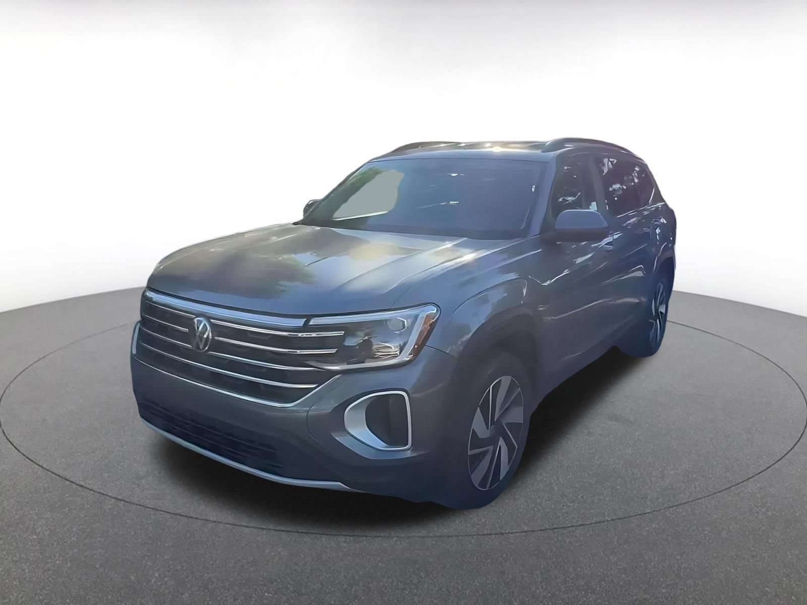 Used 2025 Volkswagen Atlas SE AWD/4WD image 6