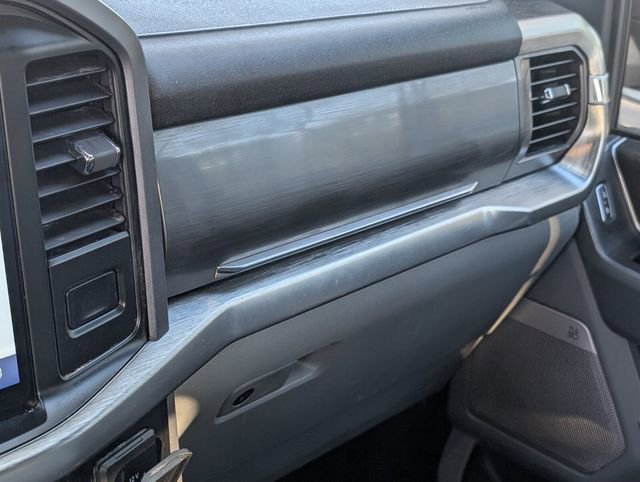 Used 2023 Ford F150 Lariat w/ Trailer Tow Package image 29