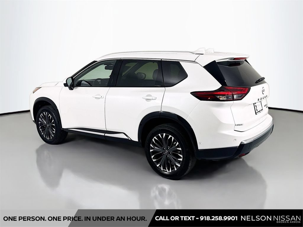 Certified 2026 Nissan Rogue Platinum w/ Tech Package AWD/4WD image 7