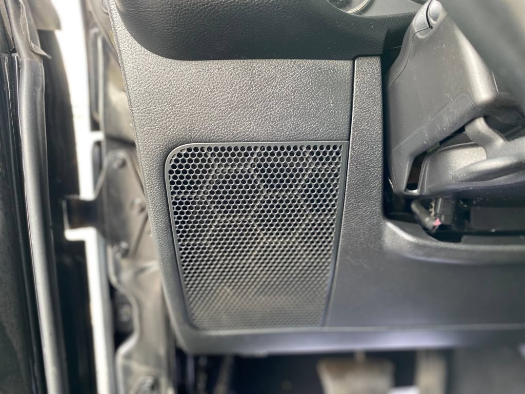 Used 2018 Jeep Wrangler Unlimited Sahara AWD/4WD image 29