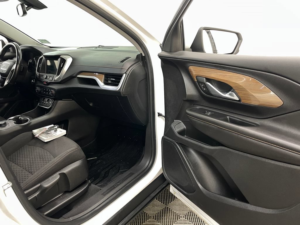 Used 2019 GMC Terrain SLE FWD image 32
