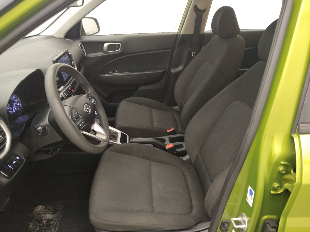 Used 2021 Hyundai Venue SE FWD image 17