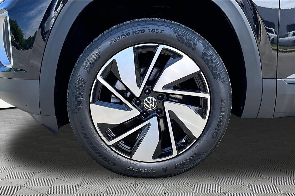 Used 2025 Volkswagen Atlas SE FWD image 22