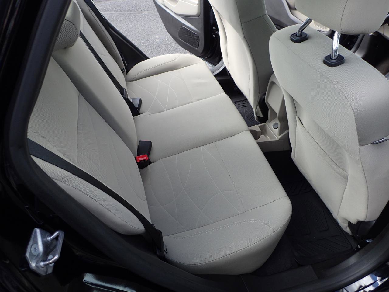 Used 2019 Ford Fiesta SE FWD image 11
