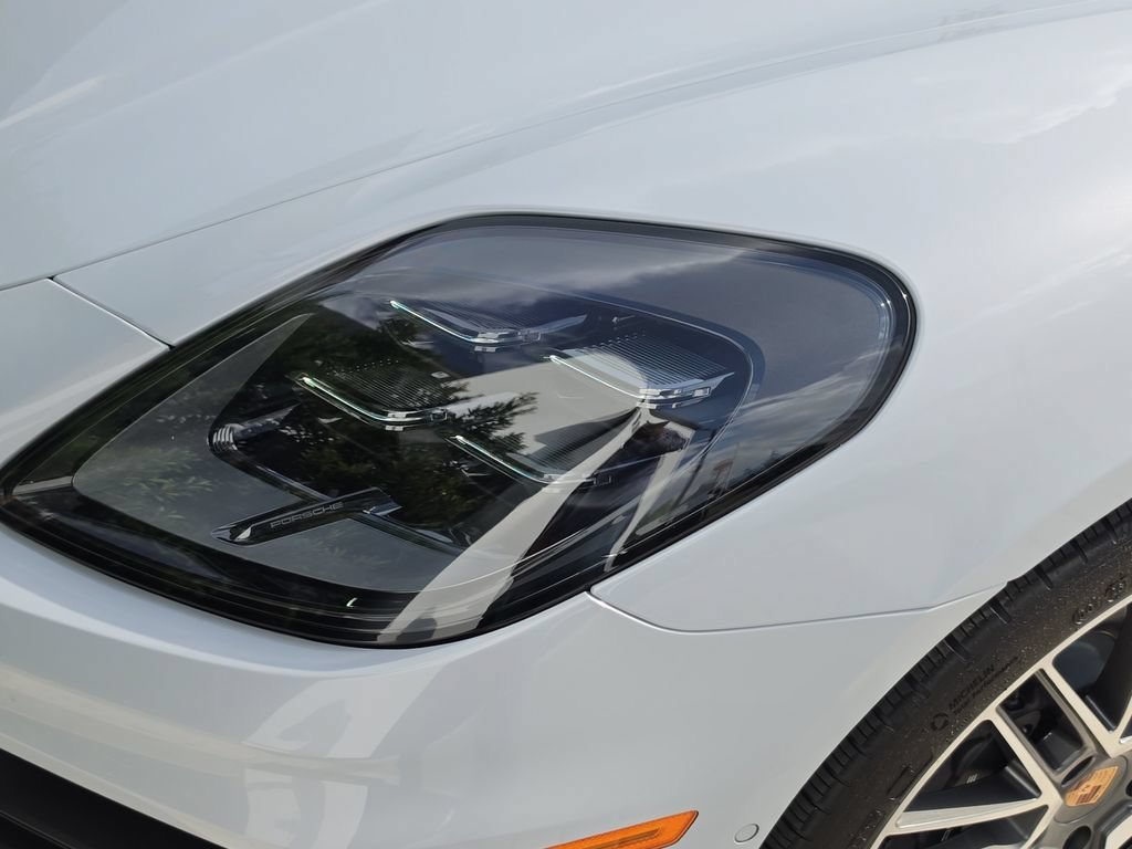 Used 2024 Porsche Panamera w/ Premium Package RWD image 9
