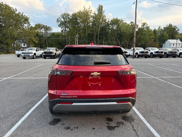 Used 2026 Chevrolet Equinox LT w/ Convenience Package II AWD/4WD image 8