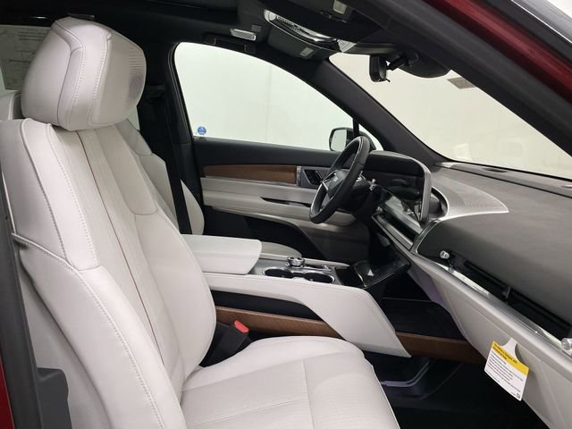 New 2026 Cadillac Vistiq Sport w/ LPO, Floor Liner Package image 25