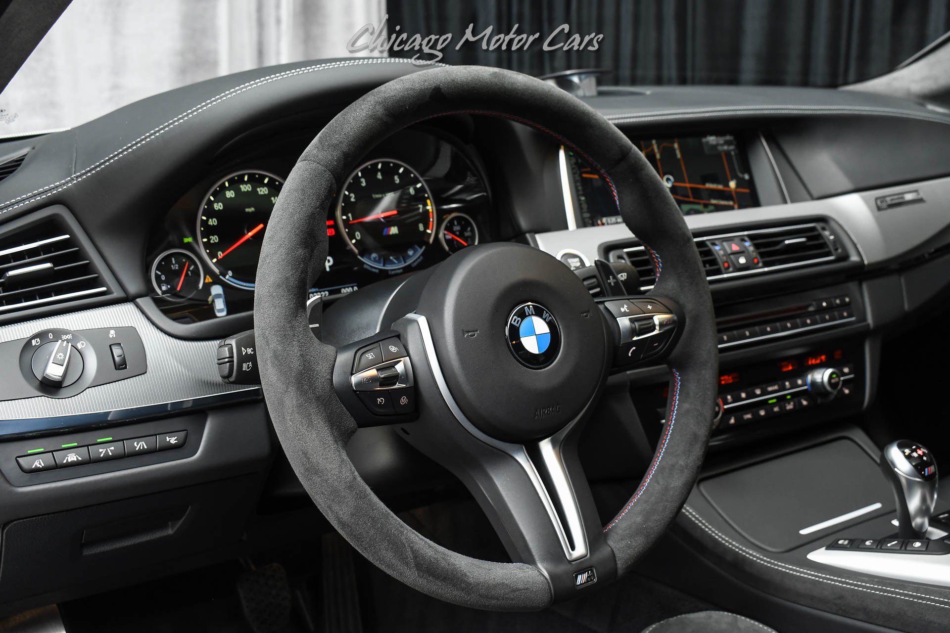 Used 2015 BMW M5 RWD image 9