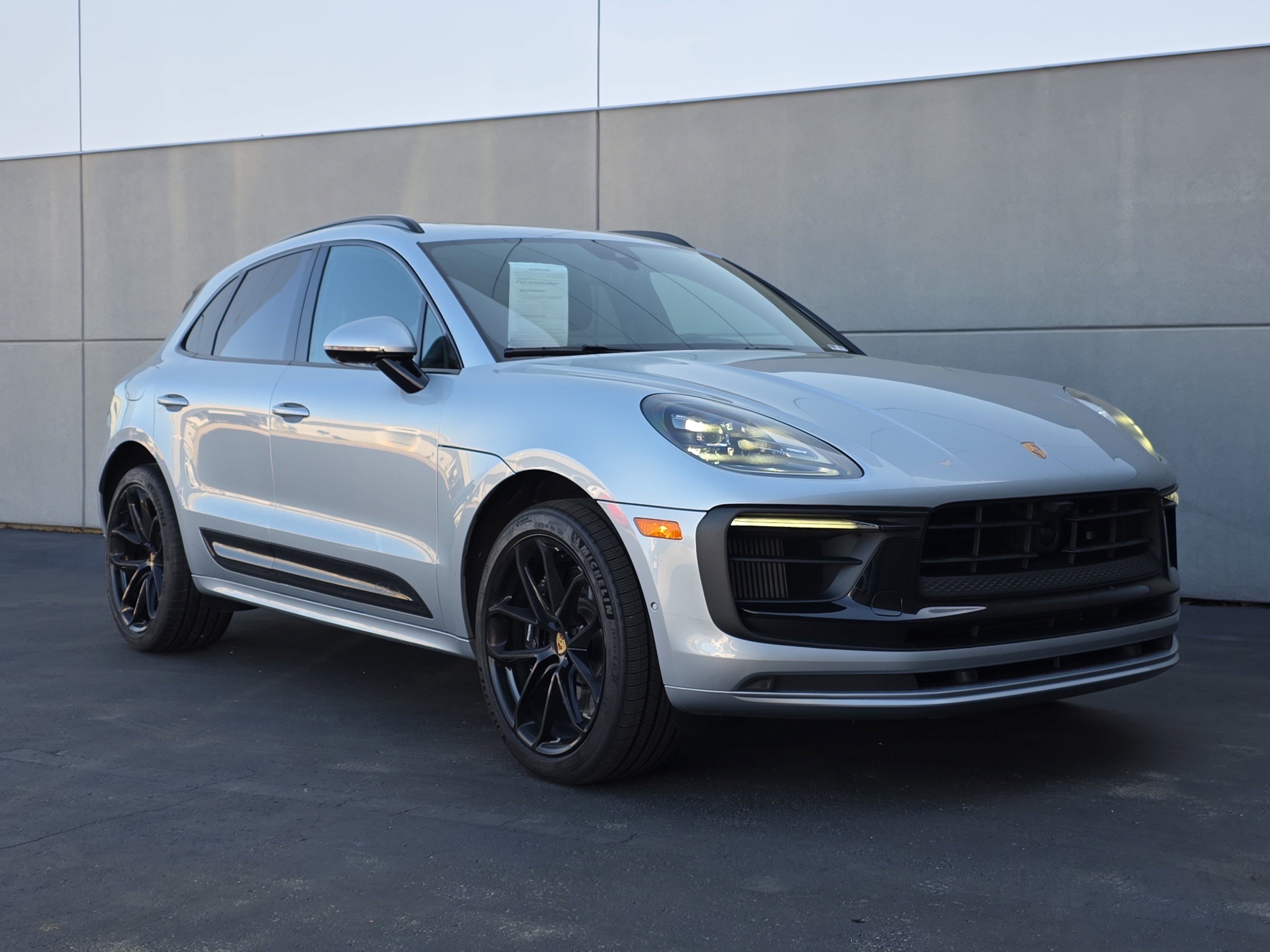 Used 2025 Porsche Macan GTS image 9