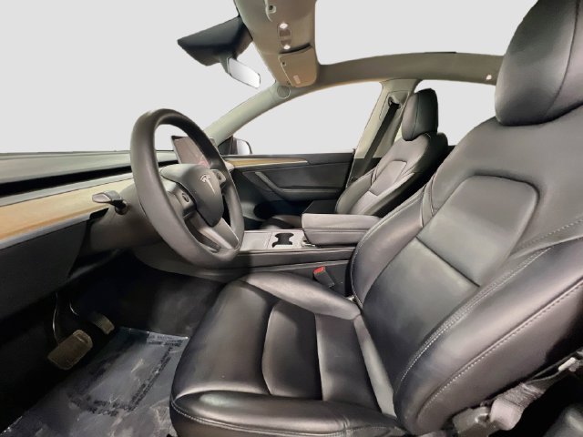 Used 2023 Tesla Model Y Long Range AWD/4WD image 21
