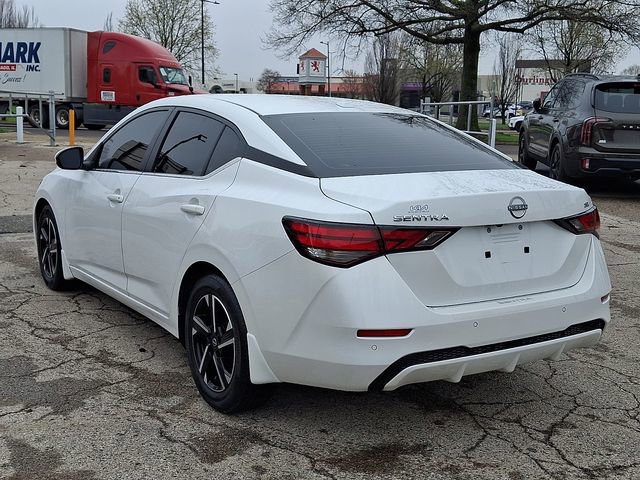 Used 2024 Nissan Sentra SV w/ Lighting Package image 4