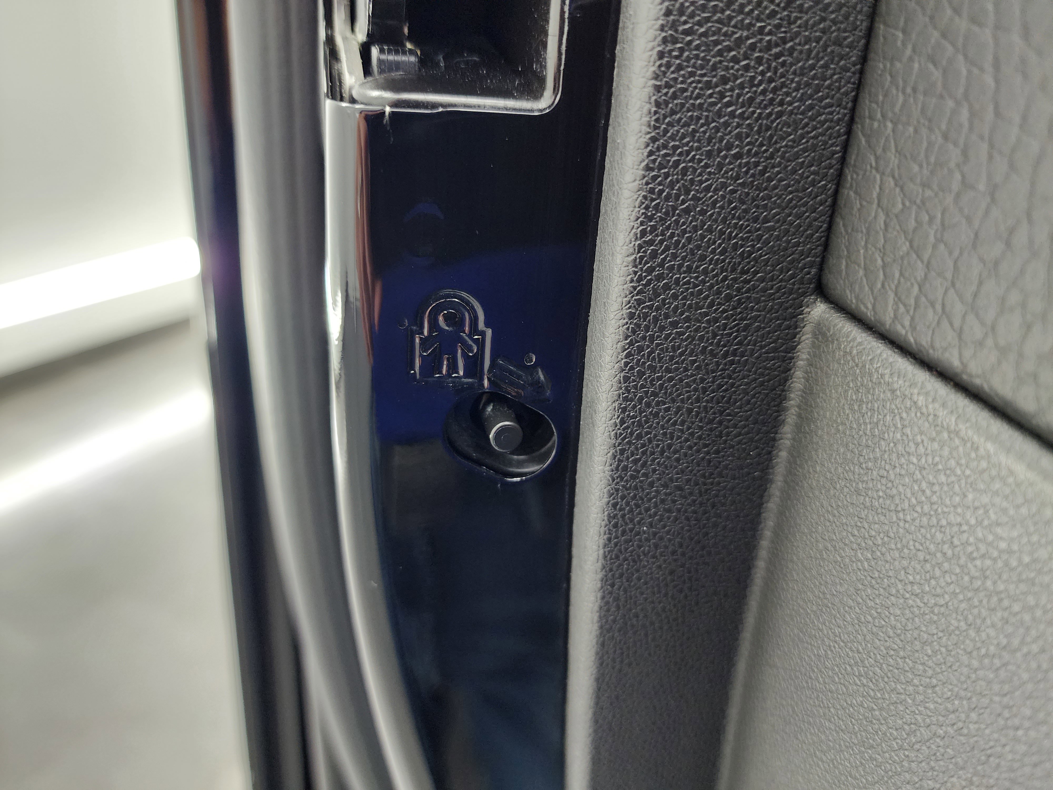 Used 2024 GMC Sierra 2500 Denali w/ Denali Reserve Package image 46