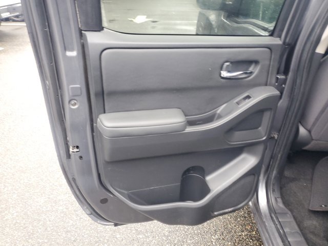 Used 2023 Nissan Frontier SV w/ SV Convenience Package image 13