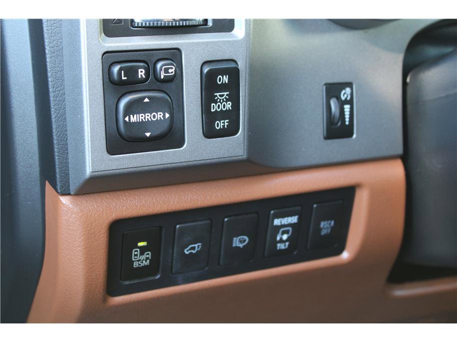 Used 2012 Toyota Sequoia Platinum image 15