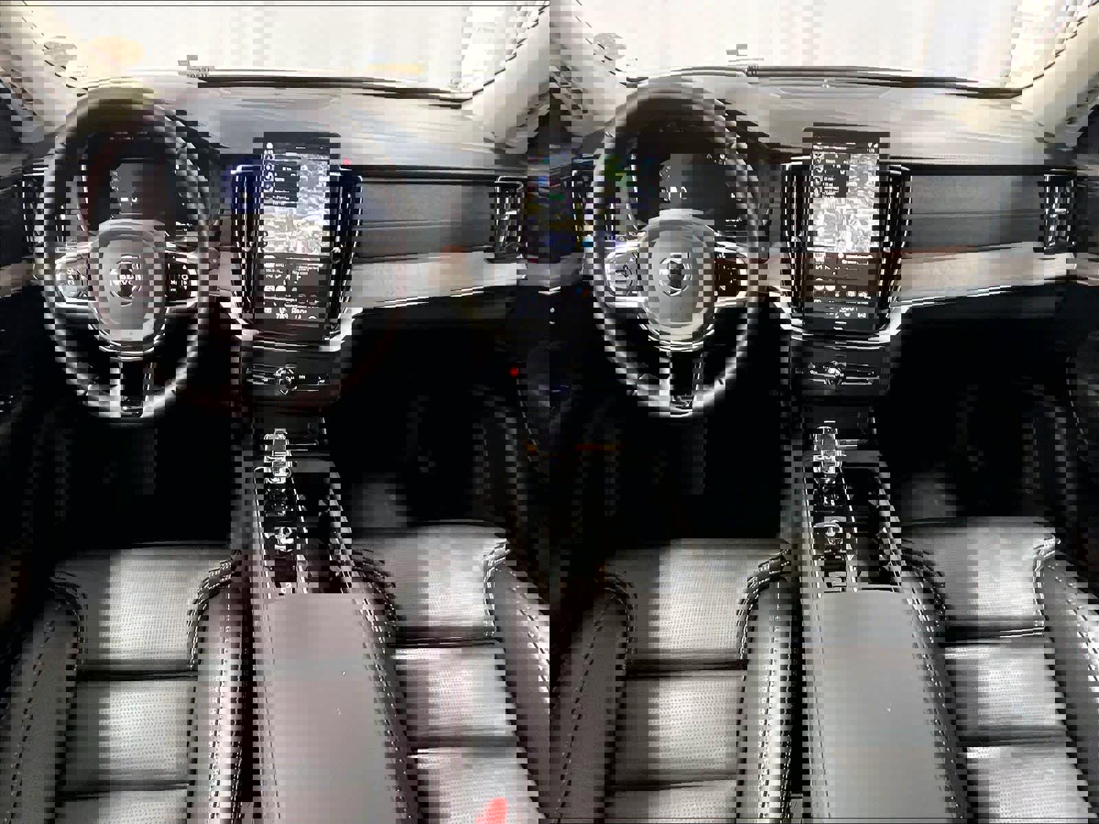 Used 2026 Volvo XC90 B6 Ultra w/ Protection Package Premier AWD/4WD image 22