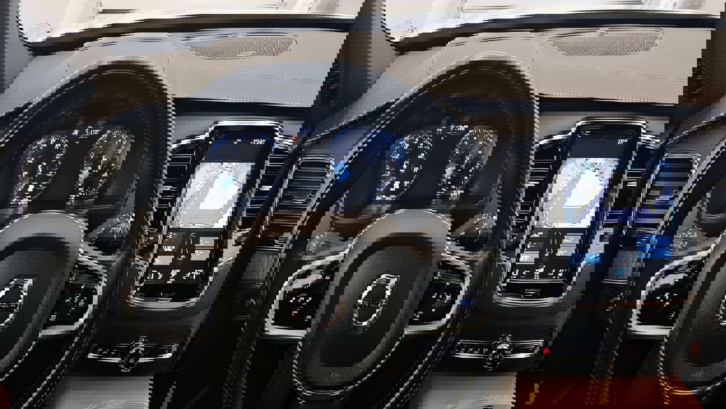 Certified 2022 Volvo XC90 T6 Inscription w/ Advanced Package image 27