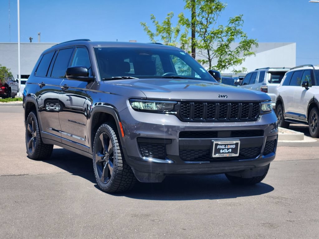 Used 2023 Jeep Grand Cherokee L Laredo AWD/4WD image 3