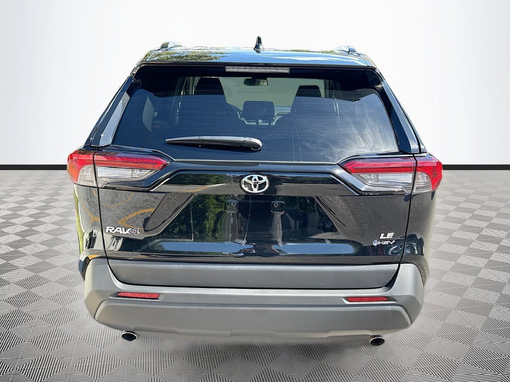 Used 2025 Toyota RAV4 LE AWD/4WD image 7
