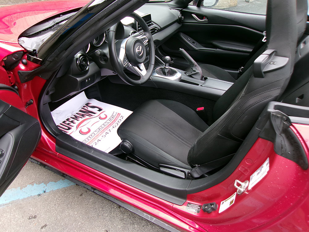 Used 2016 MAZDA MX-5 Miata Sport RWD image 12