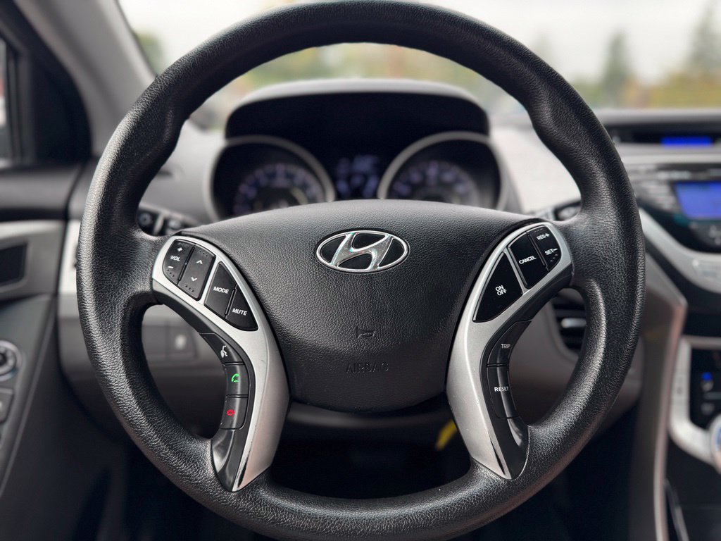 Used 2012 Hyundai Elantra GLS w/ Preferred Pkg 3 FWD image 14