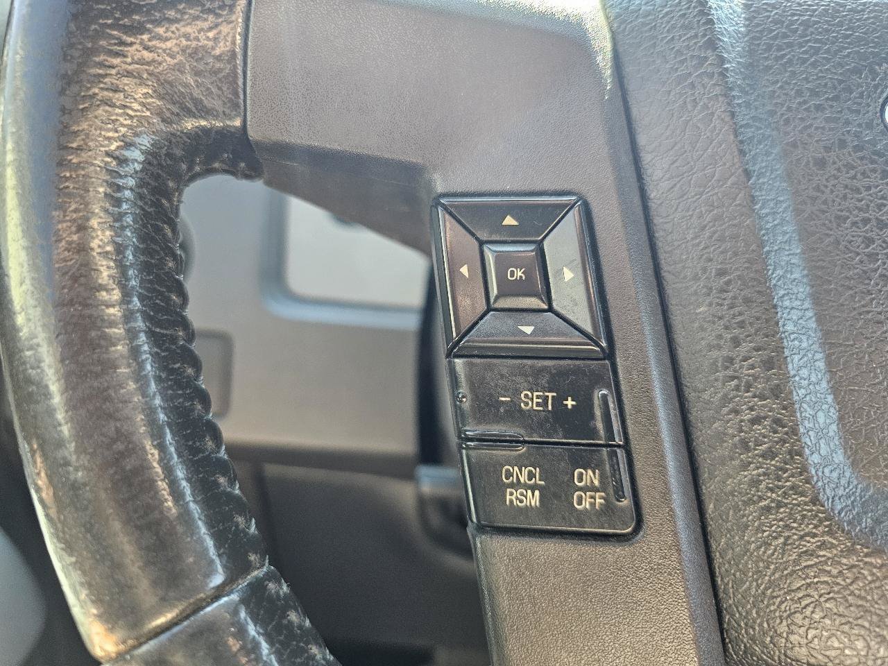 Used 2012 Ford F150 XLT w/ XLT Chrome Pkg AWD/4WD image 8