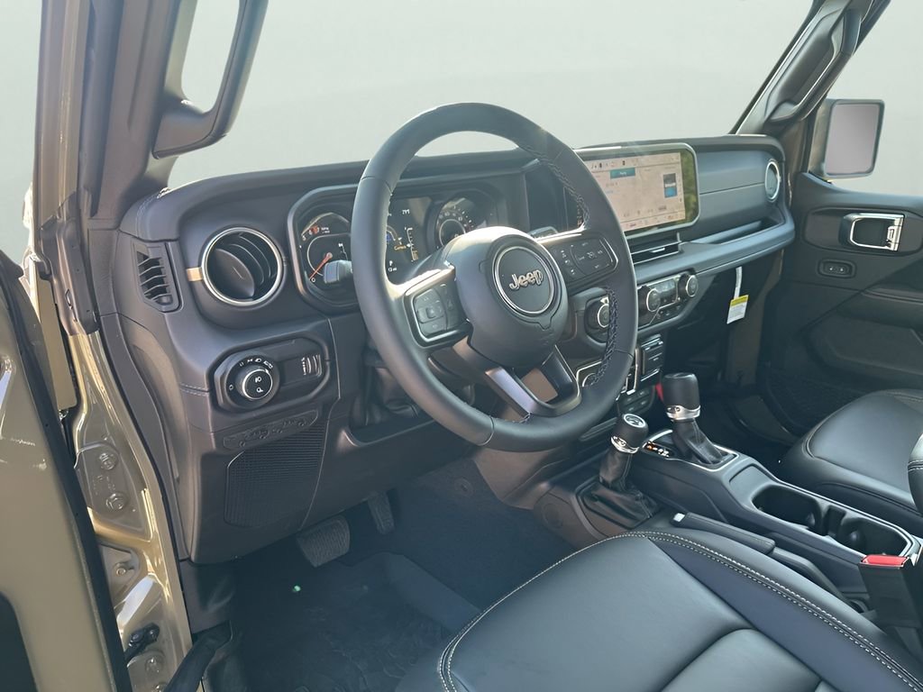 New 2025 Jeep Gladiator Sport AWD/4WD image 27