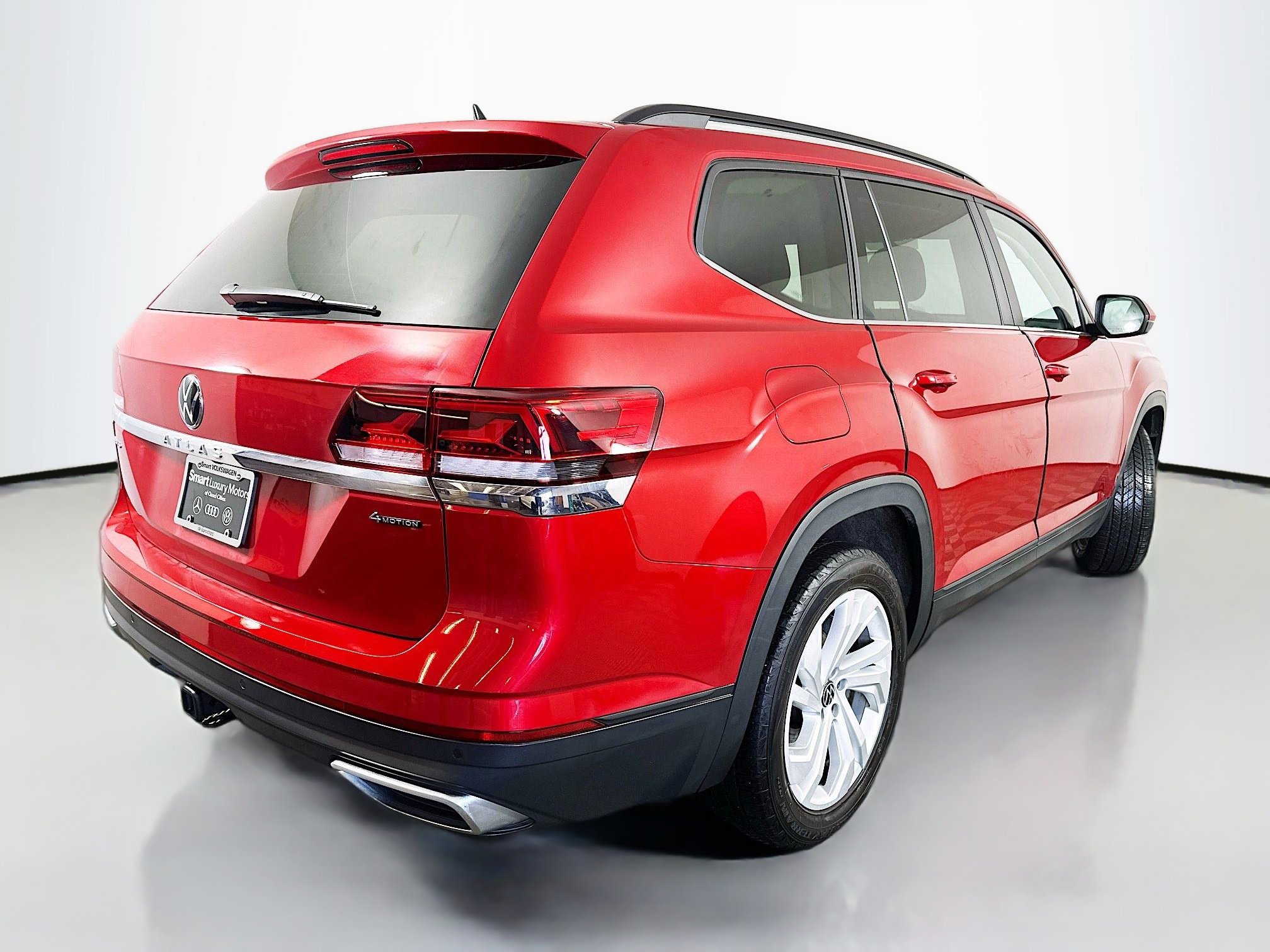 Used 2023 Volkswagen Atlas SE image 7