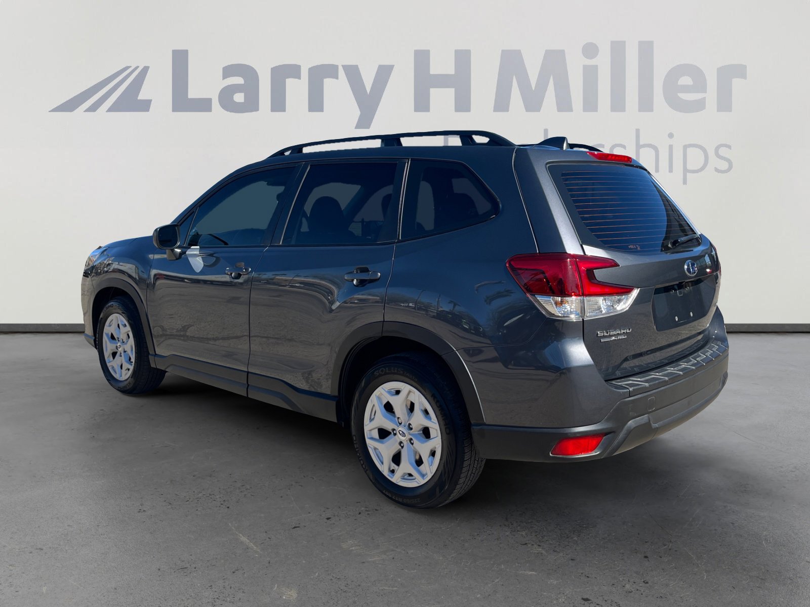 Used 2023 Subaru Forester image 3